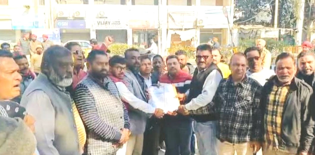 Demand letter submitted to Chief Minister to take strict action against the accused who damaged the statue of Dr. Ambedkar Ji